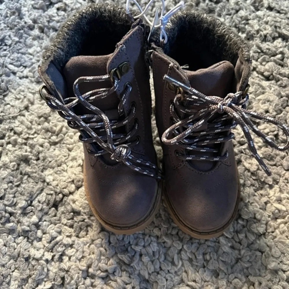 Old navy boots